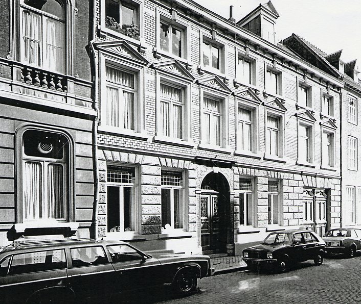 kleine Gracht 4 te Maastricht Foto collectie RHCL te Maastricht, inv. nr. 39622.