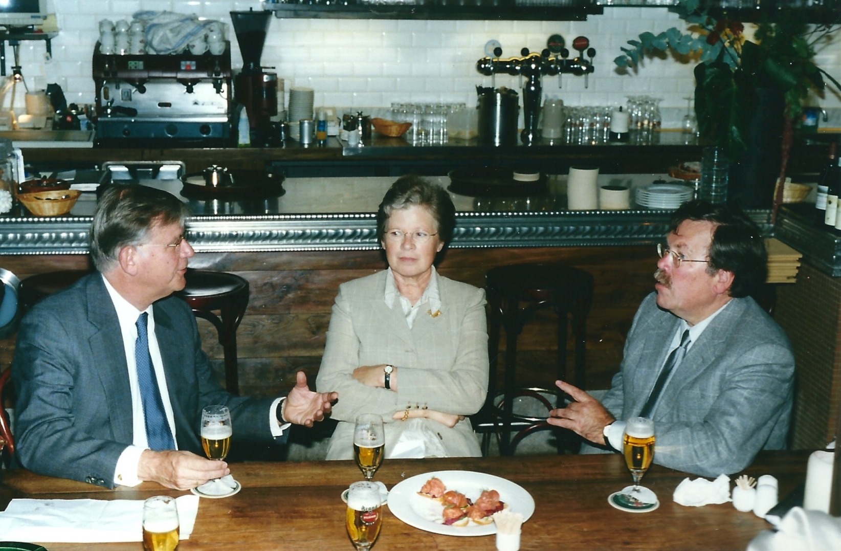 Aperitief voor het diner op Chteau Neercanne