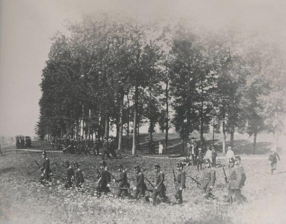 De Dienstdoende Schutterij van Maastricht
Oefening op de kommel.