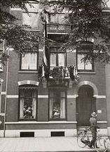 Willemsparkweg 150
De versierde woning van roeier L.H. Gunther.
Foto Stadsarchief Amsterdam